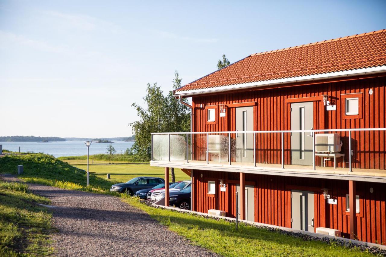 Skaergardsbyn Hotell Sankt Anna Exterior photo